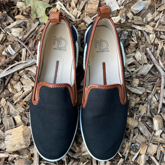 New Directions Anchor Slip On Black Boat Shoes - Picture 5 of 10